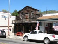 50_Shop Mariposa2.JPG